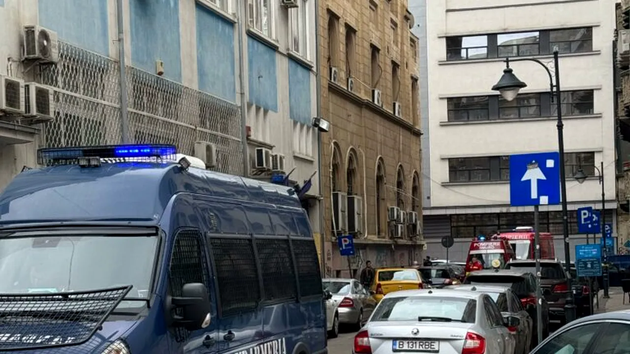 Alertă în Capitală: Trei instituții publice au primit plicuri în care se găsea praf alb-rozaliu