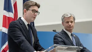 Şefii FBI şi MI5 avertizează că ascensiunea Chinei ameninţă SUA, Marea Britanie şi aliaţii din Europa