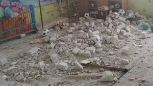 Doi răniţi în urma bombardamentelor din estul Ucrainei. Kievul şi rebelii proruşi se acuză reciproc de încălcarea armistiţiului 