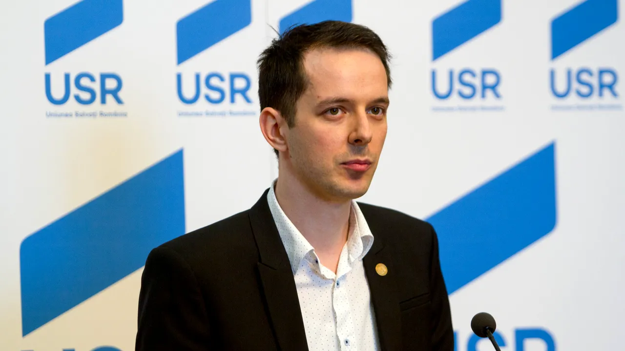 Tensiuni în USR. Unul dintre candidaţii la conducerea partidului s-a retras din cursă: Sistemul de vot care pregăteşte Congresul în filiale, aplicat neunitar