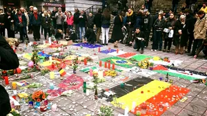 FOTO VIDEO Ceremonii de comemorare a victimele atentatelor de la Bruxelles, la un an de la sângeroasele atacuri