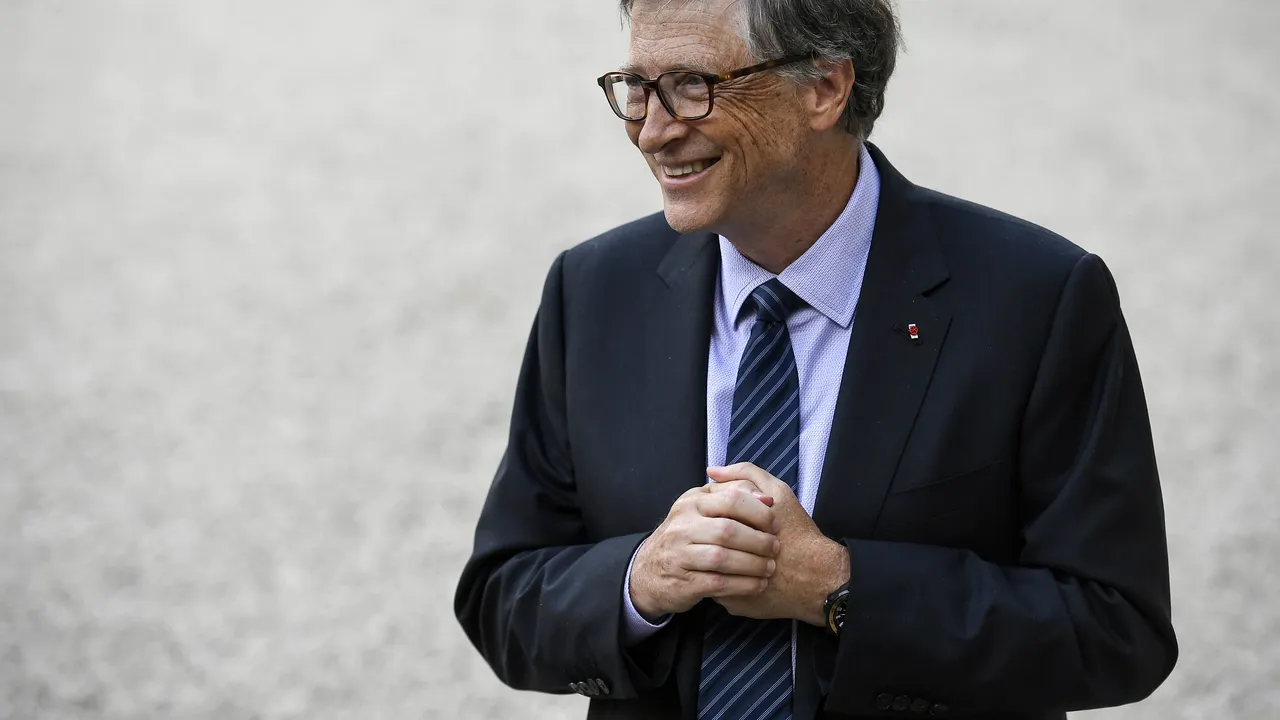 Bill Gates intră în domeniul nuclear. Fostul şef de la Microsoft va construi un reactor nuclear