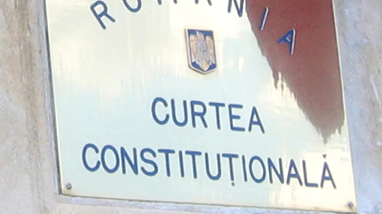 Cei nouă judecători ai CC decid în premieră asupra unei cereri de anulare a alegerilor