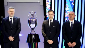 Napoli îl numeşte pe Calzona ca antrenor interimar după demiterea lui Mazzarri