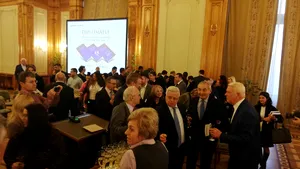 Teodor Meleşcanu a lansat cartea „Diplomaţia- Politica Externă a României”: Purtători ai intereselor României