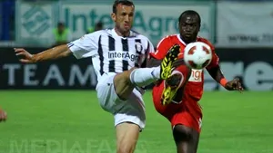 Dinamo a debutat în noul sezon cu o victorie, scor 2-1, cu Astra Ploieşti