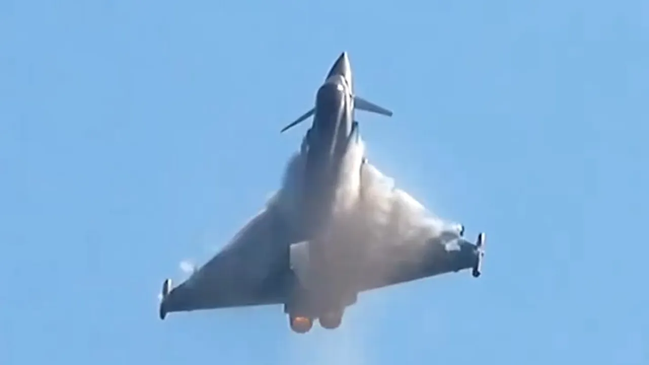 UPDATE: RO-Alert în Tulcea: Ținte aeriene la 20 de km de Insula Șerpilor, Ucraina. MApN: Au fost ridicate aeronave de luptă