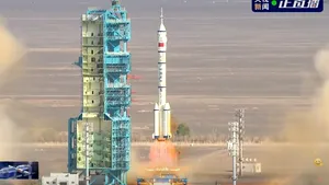 Racheta chineză Shenzhou-20 a fost lansată cu succes în spațiu