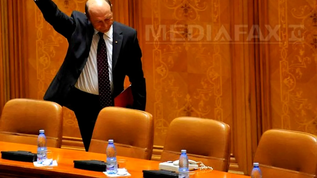 USL a citit cererea de SUSPENDARE A PREŞEDINTELUI. Băsescu: Ponta, premierul copy-paste. Vreau să particip la dezbaterea suspendării 