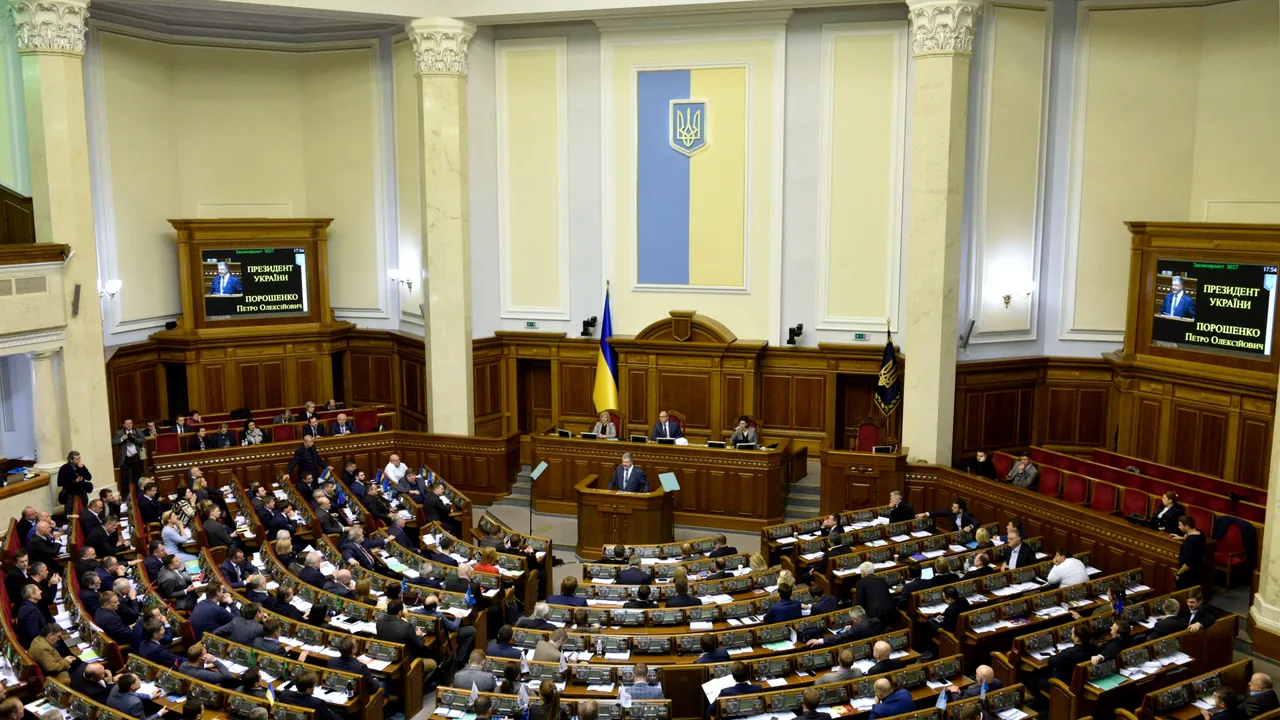 Parlamentul ucrainean aprobă legea minorităţilor, considerată esenţială pentru negocierile cu UE