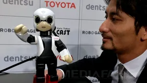 Japonezii trimit în spaţiu un roboţel - FOTO