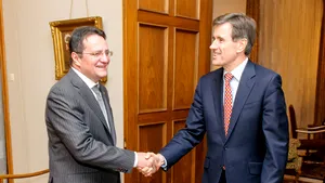 SRI: Maior a discutat joi cu Sawers despre prevenirea şi combaterea terorismului