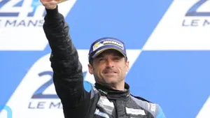 Actorul Patrick Dempsey, pe podiumul cursei de la Le Mans - VIDEO
