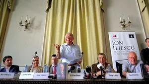 Iliescu şi-a lansat cartea 
