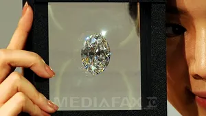 Un diamant alb, vândut la licitaţie cu peste 30 milioane de dolari