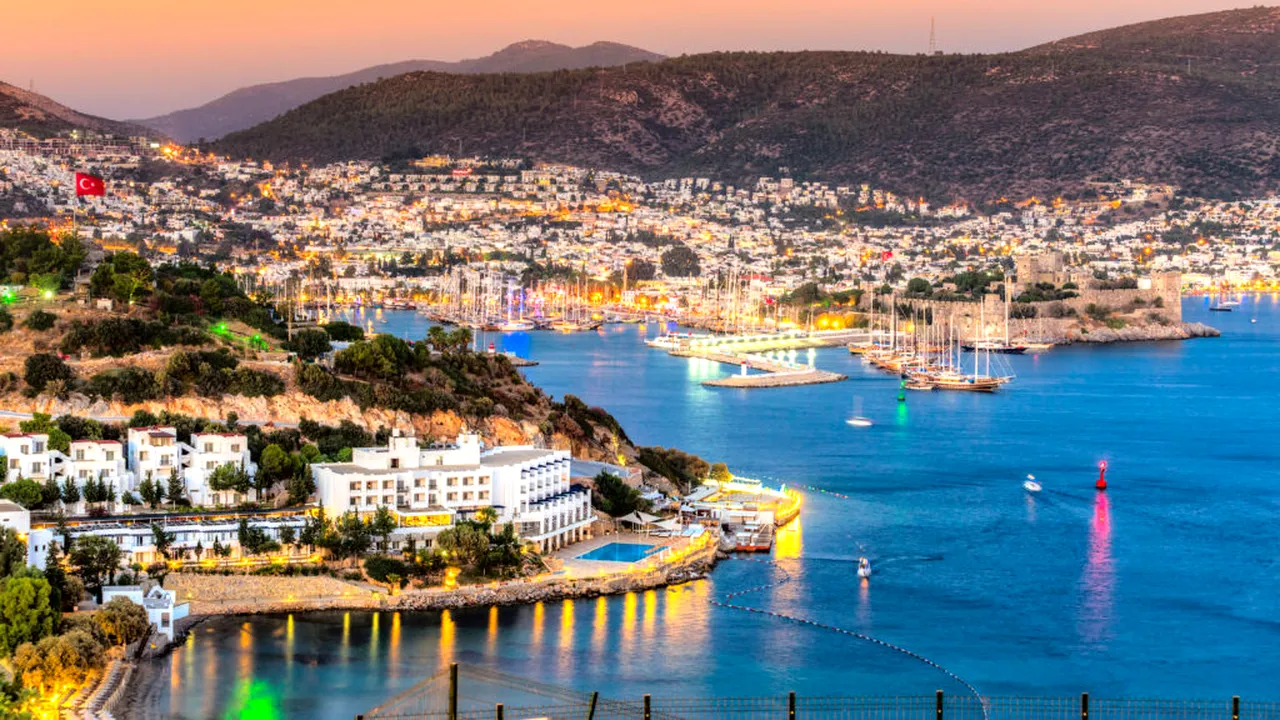 Operatorii turistici pregătesc deja vara 2027. Paralela45: Capacitatea charter crește puternic, iar Albania intră pe lista curselor directe