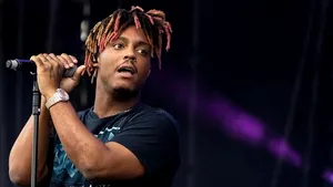 Rapperul american Juice Wrld a murit la doar 21 de ani. Cântăreţul a suferit o criză în timp ce se plimba printr-un aeroport