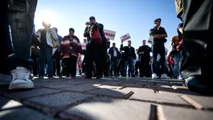 Sindicaliştii din Administraţia Publică anunţă că de miercuri vor începe PROTESTELE/ Preşedintele Iohannis: Sindicaliştii au dreptate dacă sunt îngrijoraţi