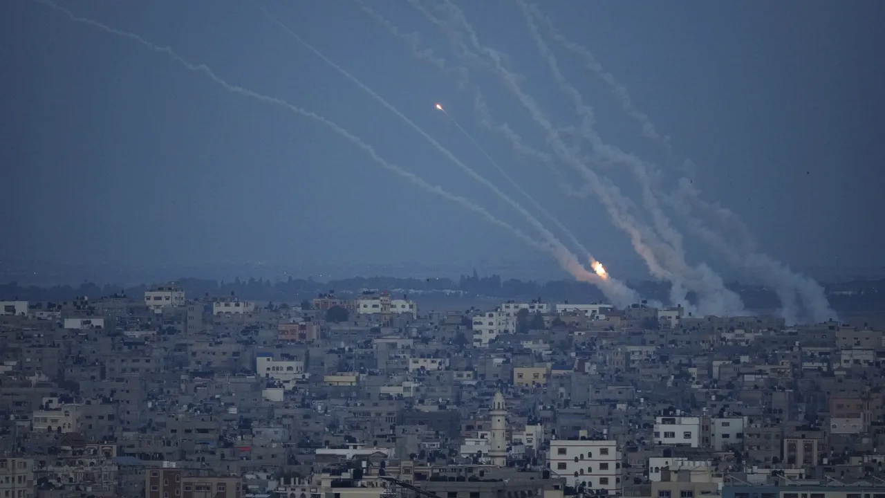 Grupurile islamiste din Fâşia Gaza continuă atacurile cu rachete, inclusiv spre Ierusalim