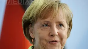 Angela Merkel l-a felicitat pe Vladimir Putin pentru învestirea sa la preşedinţia rusă