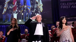 EXTERNE Un bărbat a fost acuzat de tentativă de asasinat asupra lui Trump la Cina Corespondenților