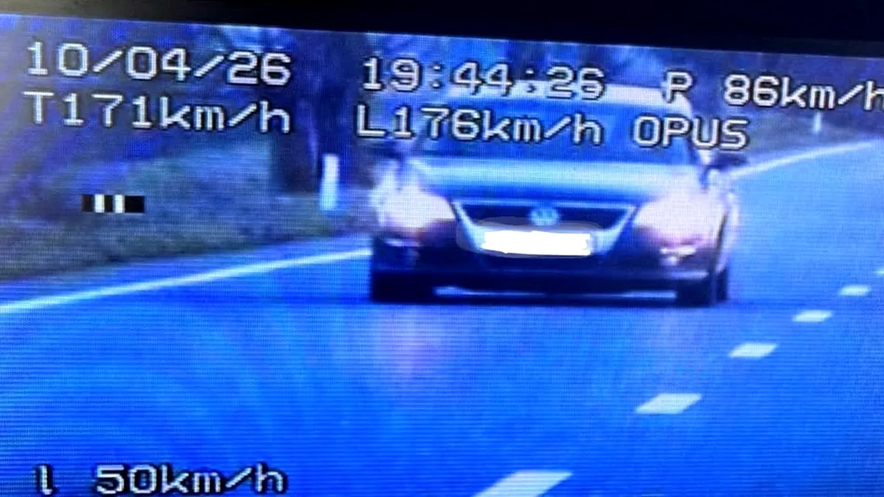 O șoferiță a testat limitele fizicii pe o șosea din județul Constanța, pentru că i se ardeau cozonacii