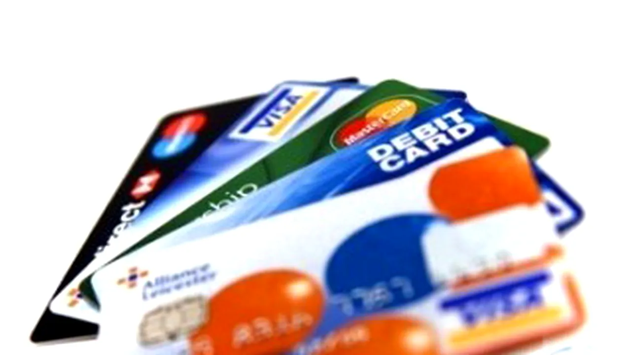 Cardurile de credit - soluţia de împrumut pe timp de criză? (Video)