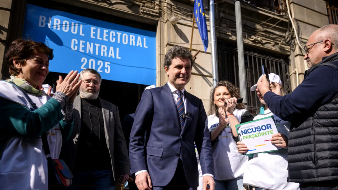 Nicuşor Dan și-a depus candidatura la alegerile prezidenţiale: „România are un mare potenţial. România poate să fie o ţară puternică în Europa