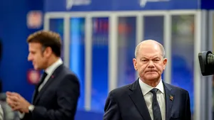 După ce a fost lăsat câteva zile să aştepte, Olaf Scholz a vorbit la telefon cu Donald Trump. Cei doi lideri au convenit să lucreze pentru revenirea păcii în Europa