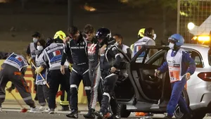 FOTO Romain Grosjean, pilotul de Formula 1, descrie momentul în care monopostul său a luat foc. ”Moartea era în faţa mea şi am botezat-o Benoit”