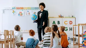 Ucraina vrea să deschidă mai bine de 150 de şcoli subterane până în toamna anului 2025