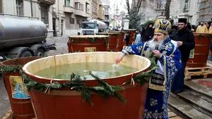 Boboteaza celebrată de întreaga Ortodoxie. Zi plină de noroc în tradiţia populară