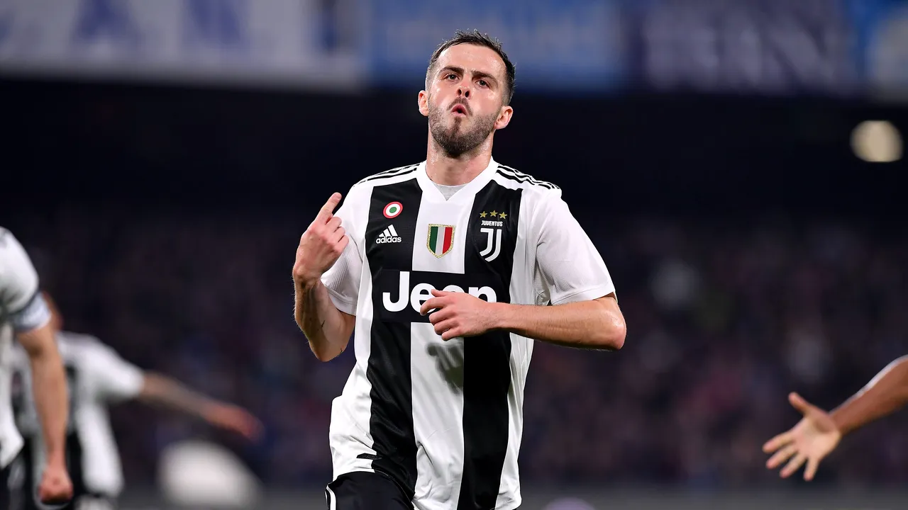 Pjanic îşi amână venirea la Barcelona din cauza coronavirusului