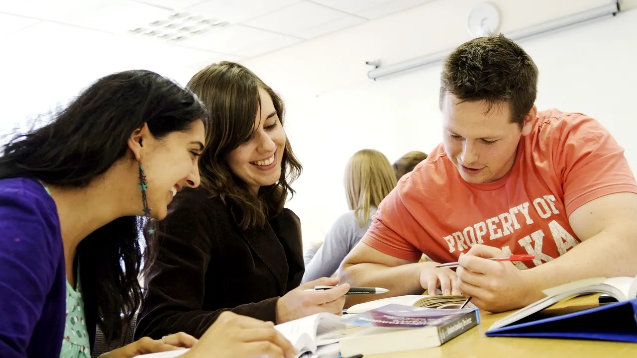Admitere Facultate 2016: Care sunt preţurile de la facultăţile private