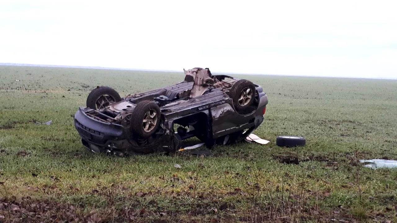 Un poliţist din Teleorman a murit de Crăciun după ce s-a răsturnat cu maşina. FOTO