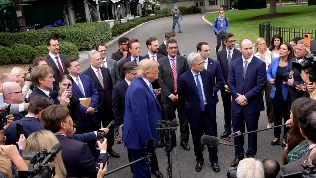 Șefii marilor companii de IA, în fața lui Trump: „Ca niște copii speriați în fața unui bătăuș”