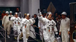 Familia lui Neil Armstrong a ajuns la o înţelegere cu spitalul care l-ar fi lăsat să moară. Suma pe care o va plăti instituţia acuzată de neglijenţă