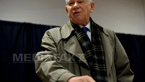 Meleşcanu: Îmi asum răspunderea că au votat de trei ori şi jumătate mai mulţi români decât în turul 1