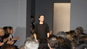 Nicolas Ghesquière renunţă la funcţia de director de creaţie al casei Balenciaga