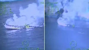 Primele imagini cu iahtul cuprins de flăcări în largul coastei Californiei | VIDEO