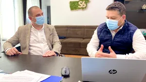 Tehnologia ajunge şi la Bucureşti. Doi primari de sector au comparat serviciile oferite de primăriile pe care le conduc