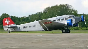 Douăzeci de persoane au murit în al doilea accident aviatic care a avut loc sâmbătă în Elveţia. O aeronavă de epocă s-a prăbuşit în Alpi