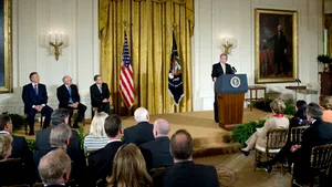 Alvaro Uribe, Tony Blair şi John Howard au primit cea mai înaltă distincţie americană