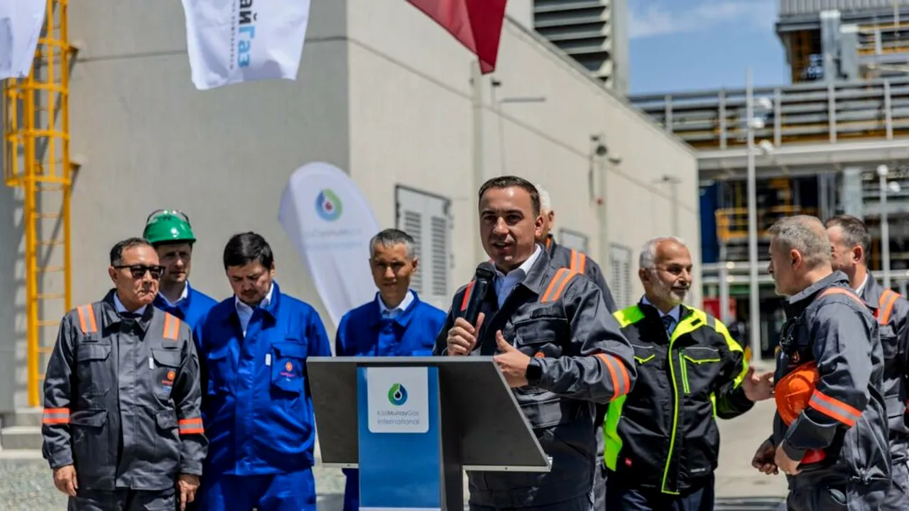 Bogdan Ivan a anunțat pornirea producţiei la centrala de cogenerare a rafinăriei Petromidia