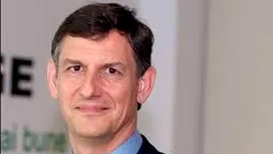 BIOGRAFIE: Borc, propus la Economie, lucrează de 15 ani la Lafarge. A fost şef de cancelarie al lui Radu Vasile