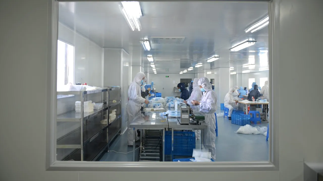Alertă la Târgu-Jiu: O studentă întoarsă din Lombardia a ajuns la spital după ce i s-a făcut rău