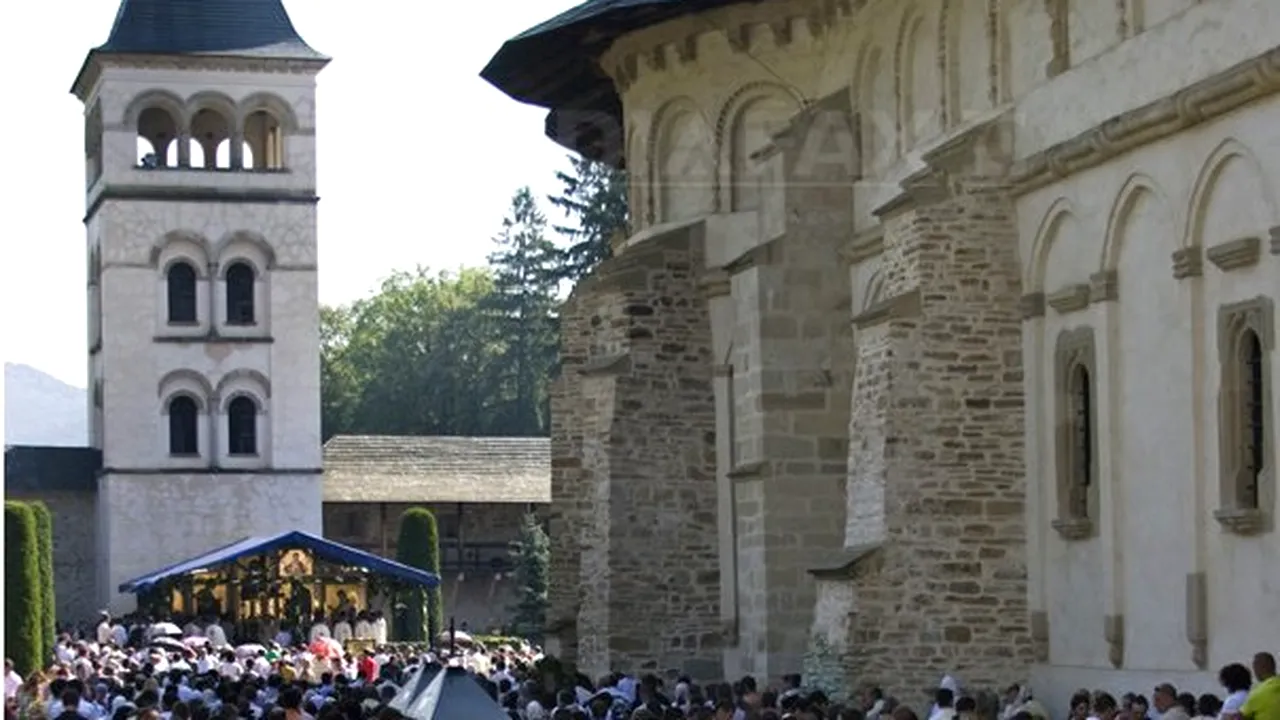 Patriarhul Daniel: Mănăstirea Putna va purta şi hramul Sfântului Voievod Ştefan cel Mare