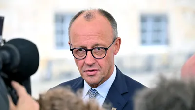 POLITIC Friedrich Merz, huiduit și ironizat la Congresul sindicatelor germane din cauza reformei programului de lucru. AFD îl depășește în sondaje