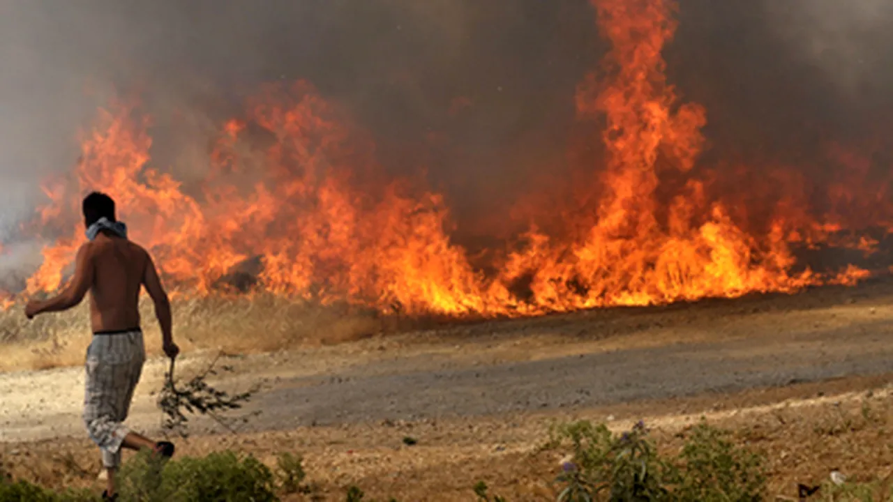 Incendiu violent în Peloponez