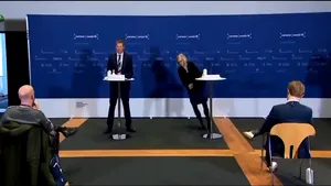 VIDEO Şefa Agenţiei Medicamentelor din Danemarca a leşinat în timpul unei conferinţe de presă despre vaccinul AstraZeneca